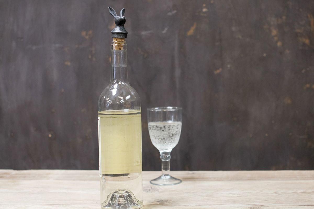Hare Bottle Stopper