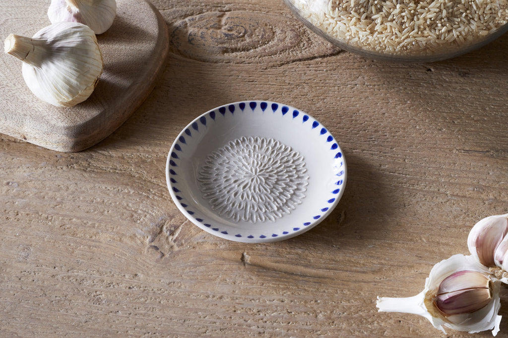 Indigo Drop Garlic Grater - Cream & Indigo