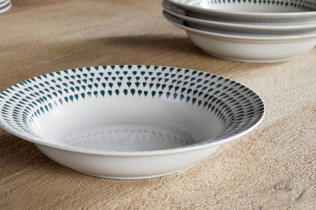 Juniper Drop Pasta Bowl - Cream & Juniper