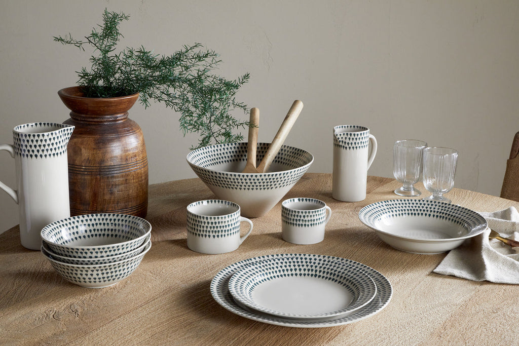 Juniper Drop Dinner Plate - Cream & Juniper