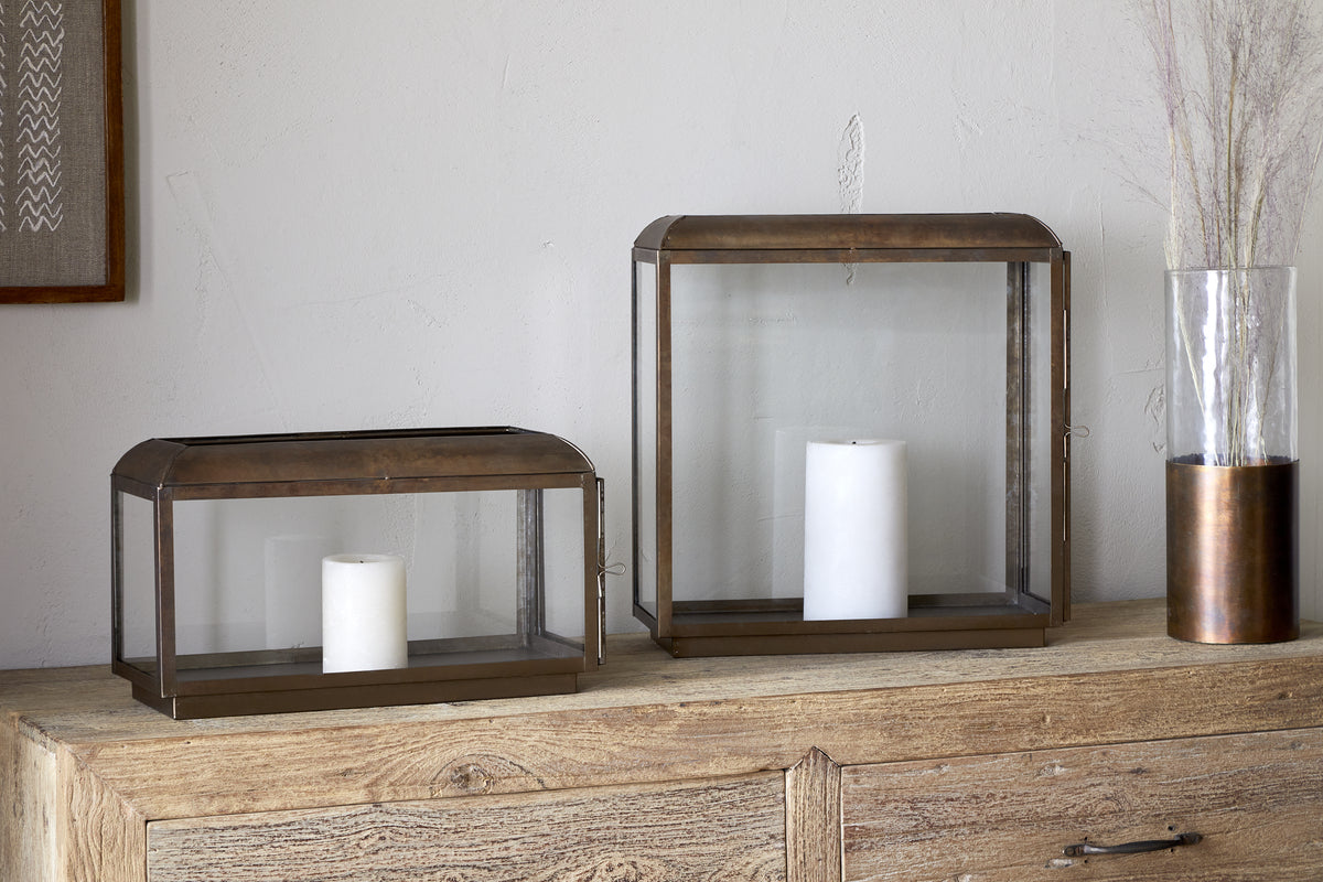 Kiwanda Wide Lantern - Antique Brass
