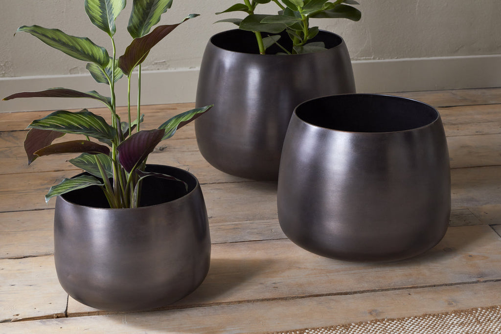Maliki Plant Pot - Aged Bronze
