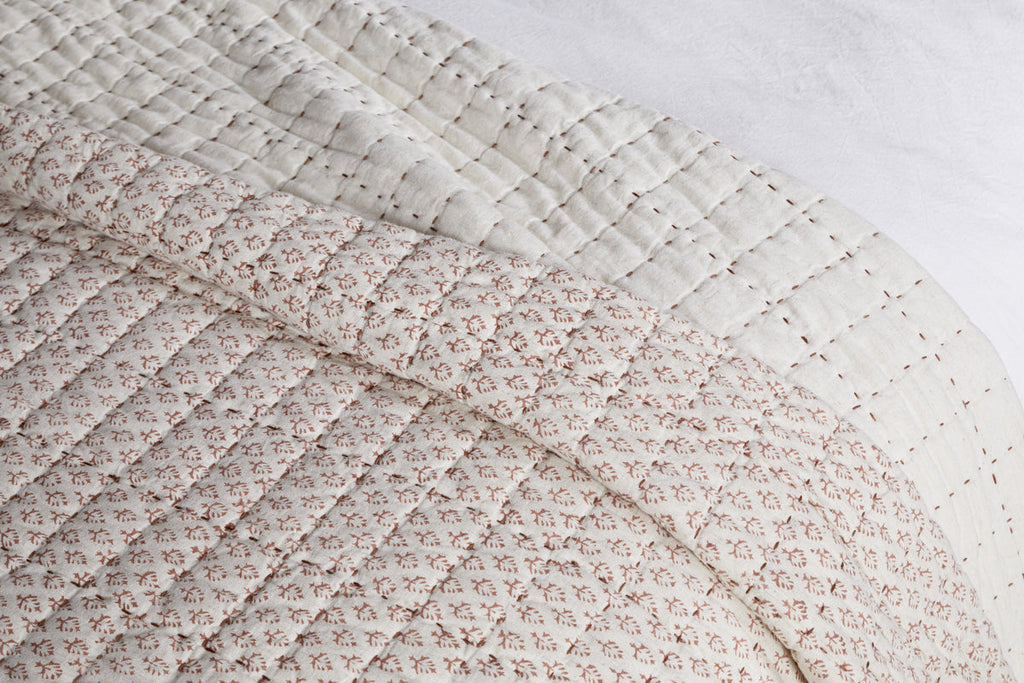 Peplu Cotton & Linen Screen Print Bed Quilt - Rust