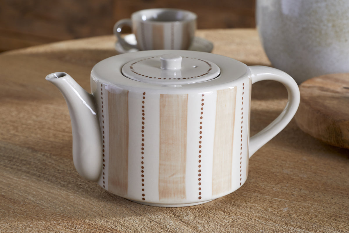 Patthar Teapot - Cream & Clay