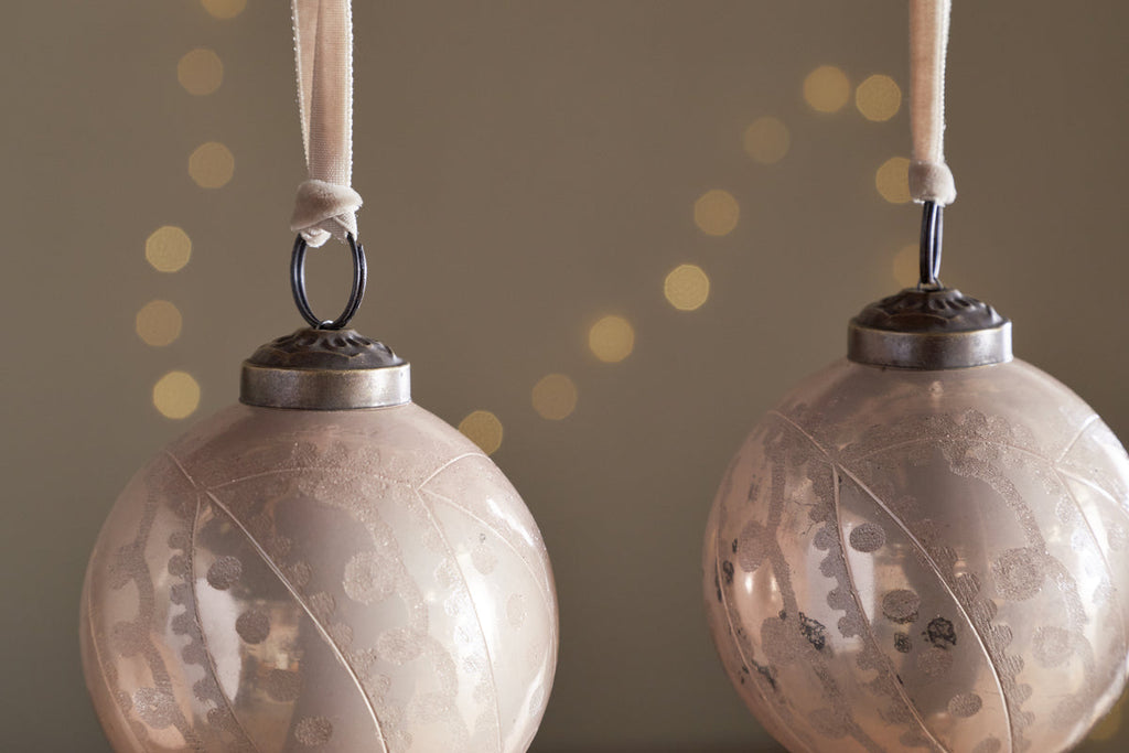 Kecci Baubles - Antique Pink - (Set of 4)