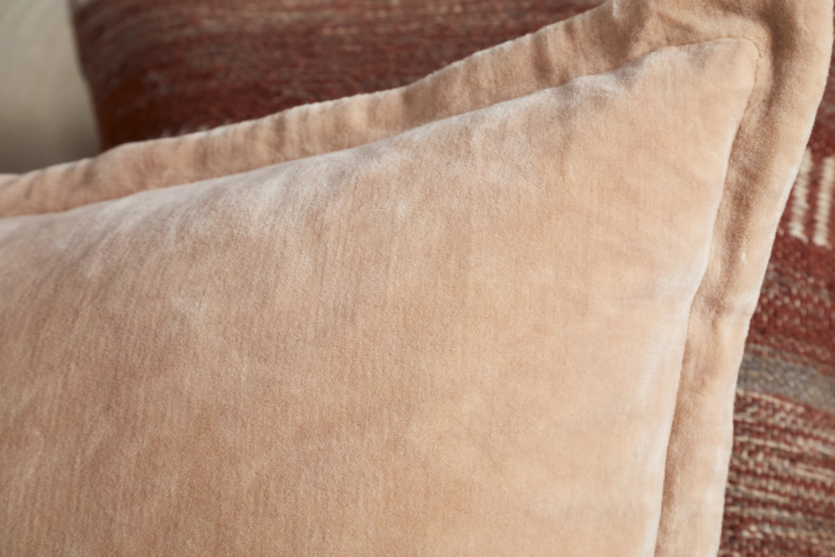 Menmai Statement Velvet Lumbar Cushion Cover - Dusty Pink