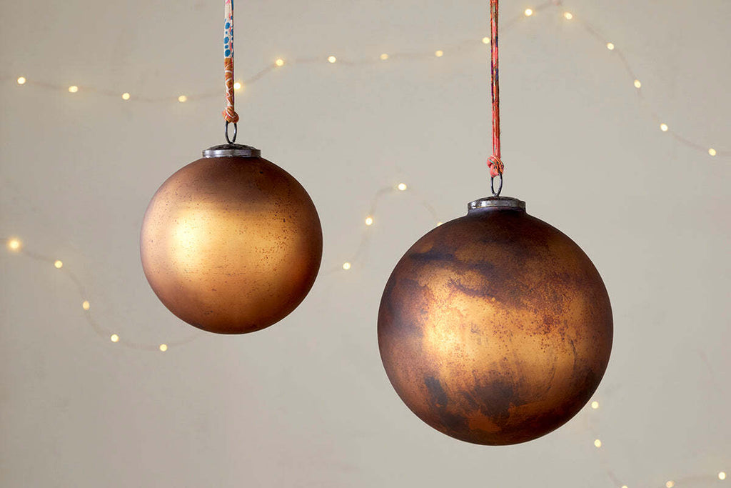 Oko Giant Bauble - Matt Gold
