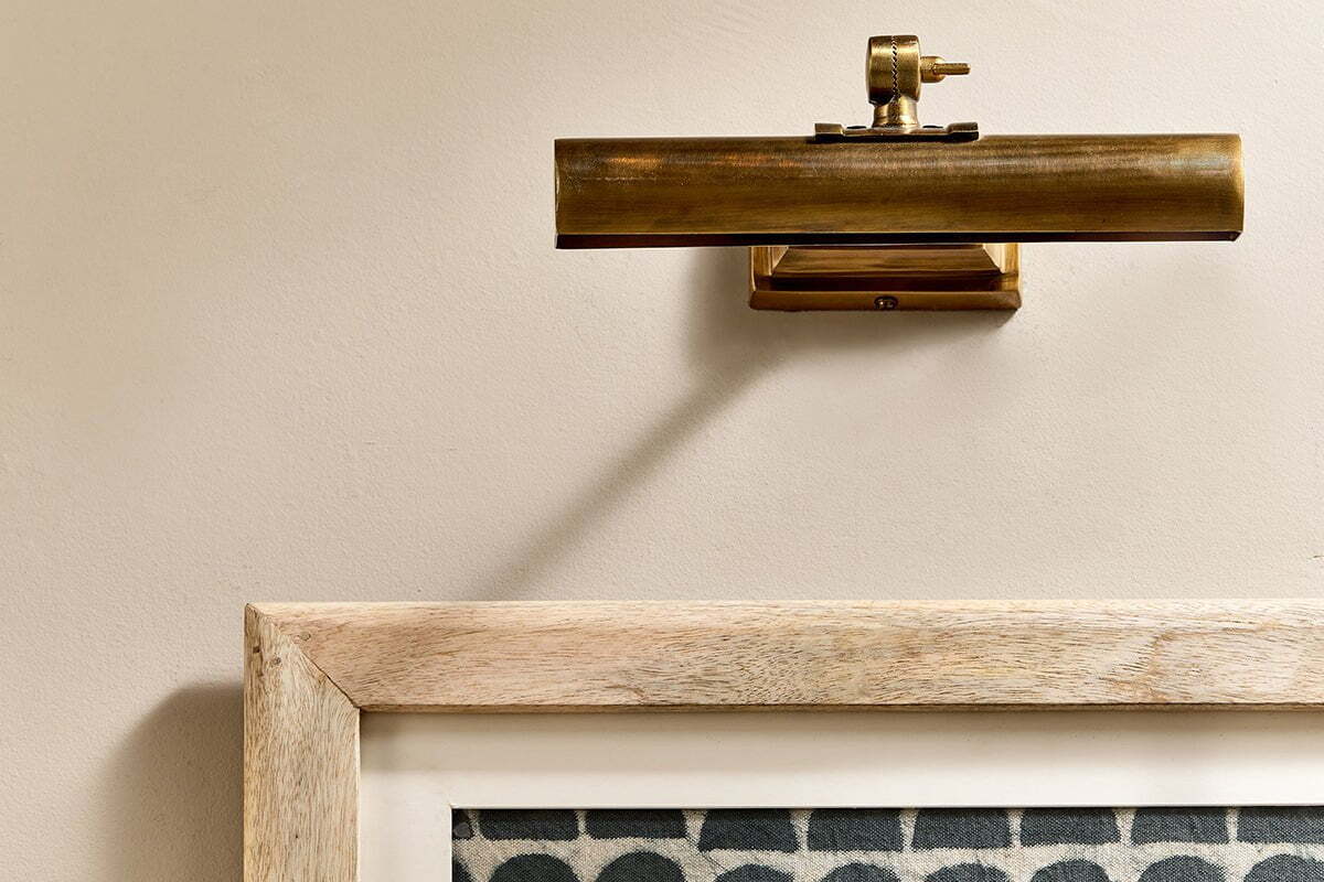Pania Picture Wall Light