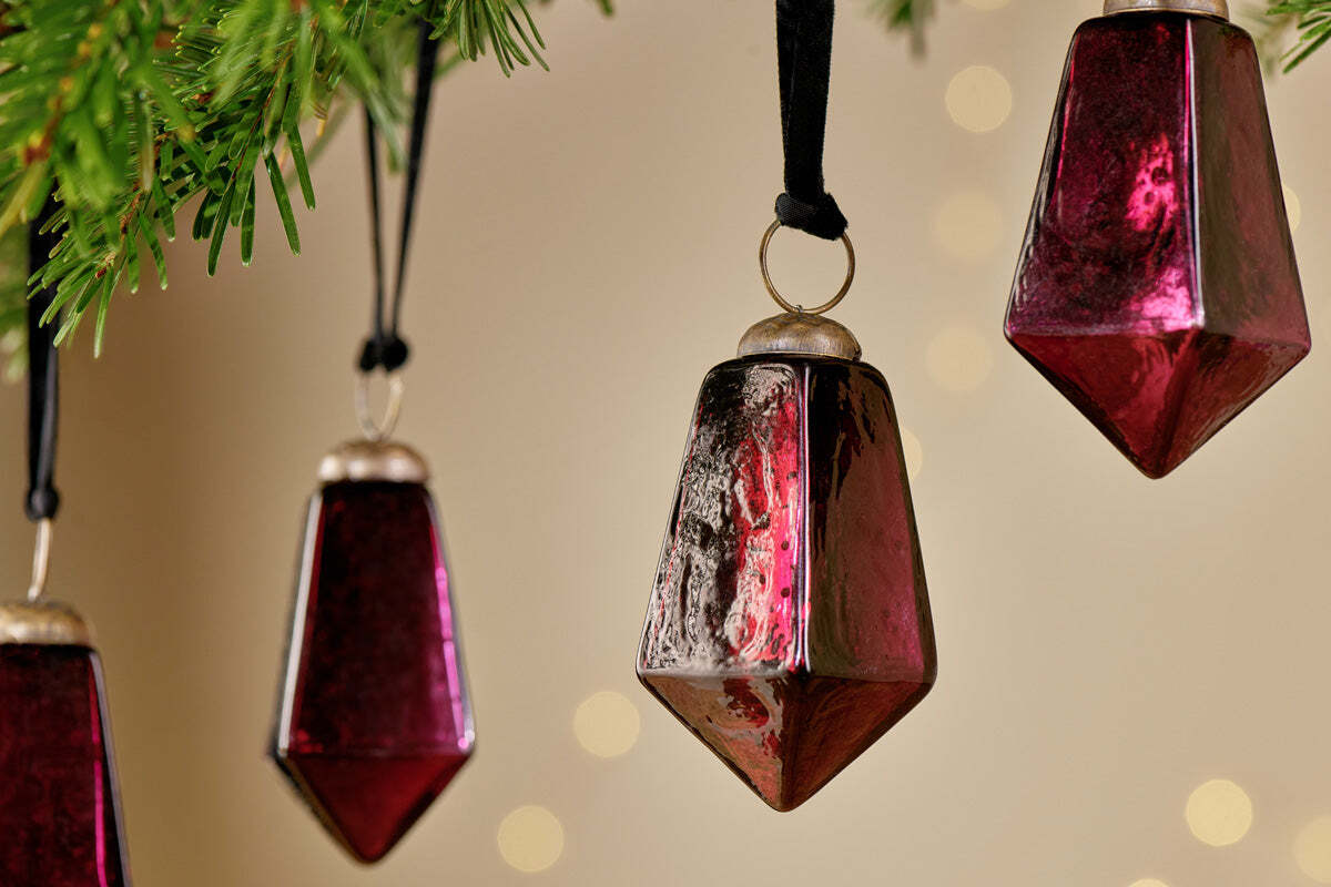 Ratnam Baubles - Ruby (Set of 4)