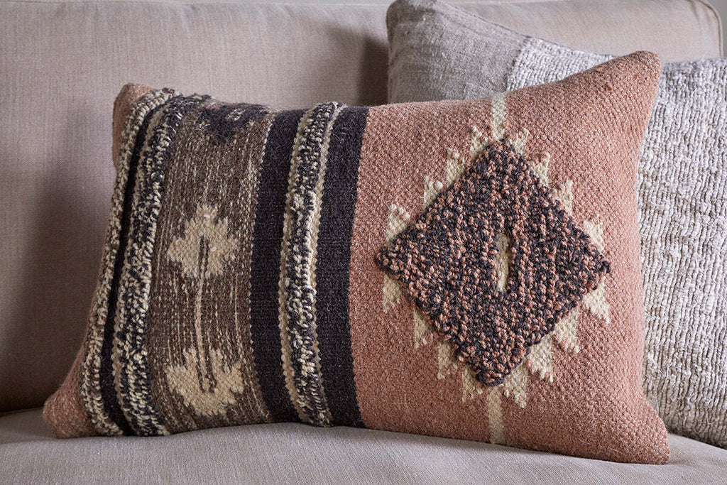 Tussi Sia Cushion Cover - Dusty Pink