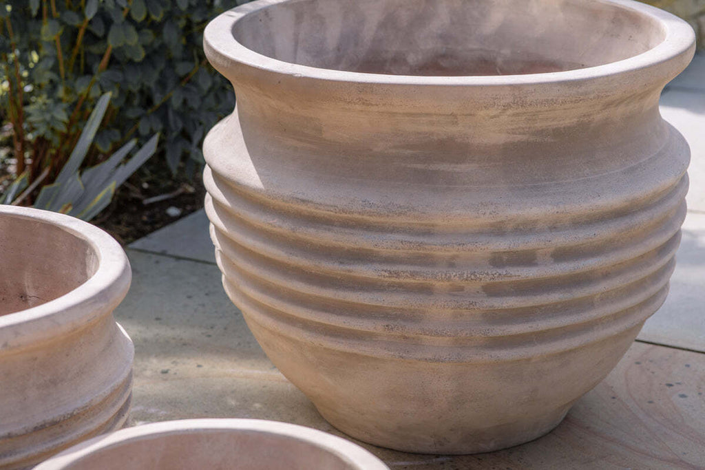 Ullu Terracotta Planter - Terracotta